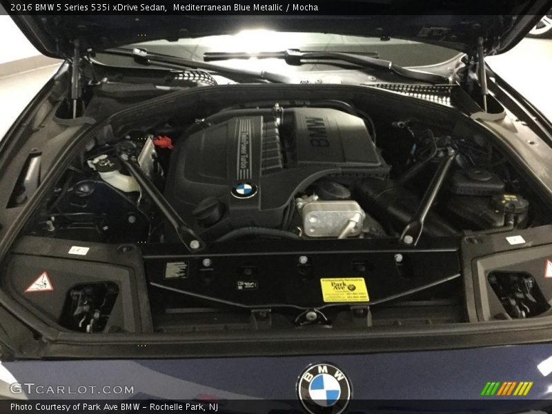Mediterranean Blue Metallic / Mocha 2016 BMW 5 Series 535i xDrive Sedan