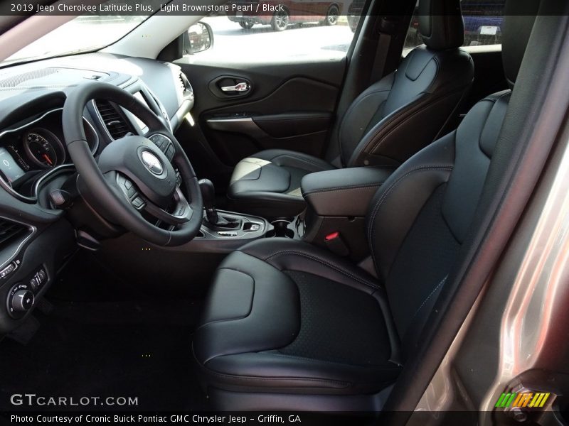 Light Brownstone Pearl / Black 2019 Jeep Cherokee Latitude Plus