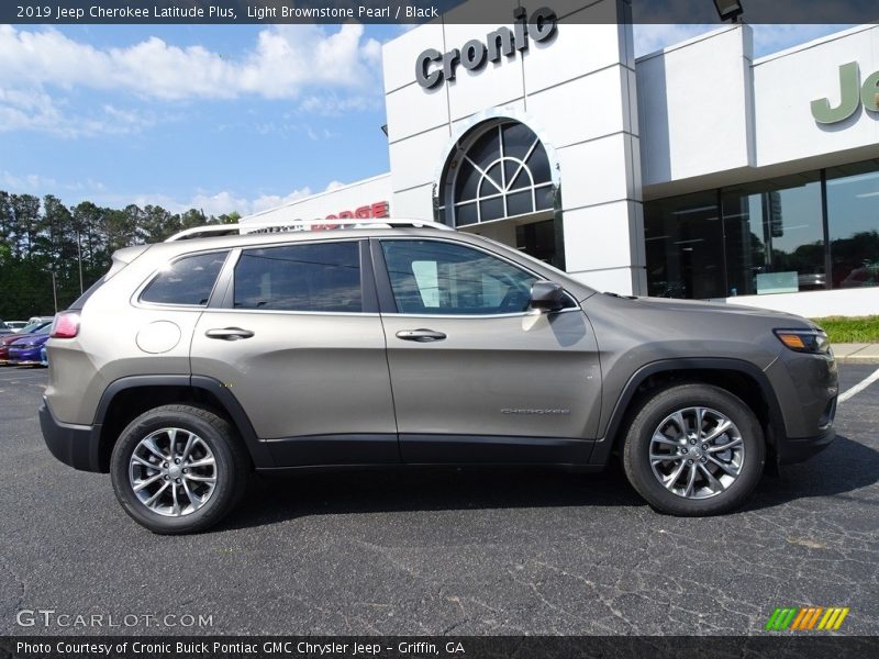 Light Brownstone Pearl / Black 2019 Jeep Cherokee Latitude Plus