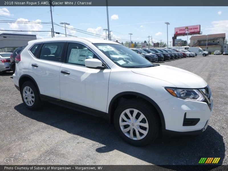 Glacier White / Charcoal 2018 Nissan Rogue S AWD
