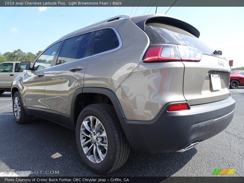 Light Brownstone Pearl / Black 2019 Jeep Cherokee Latitude Plus