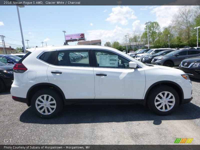 Glacier White / Charcoal 2018 Nissan Rogue S AWD