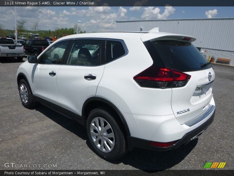 Glacier White / Charcoal 2018 Nissan Rogue S AWD