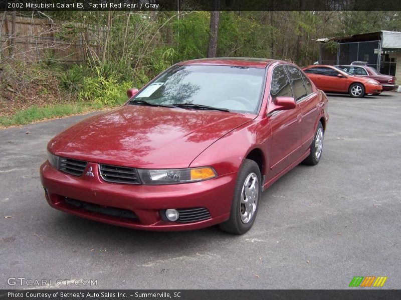 Patriot Red Pearl / Gray 2002 Mitsubishi Galant ES