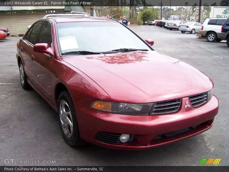 Patriot Red Pearl / Gray 2002 Mitsubishi Galant ES