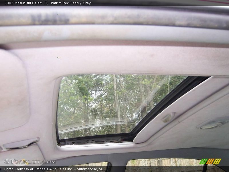 Patriot Red Pearl / Gray 2002 Mitsubishi Galant ES