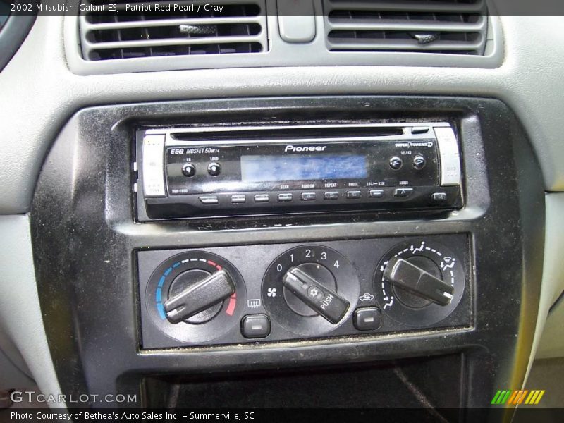 Patriot Red Pearl / Gray 2002 Mitsubishi Galant ES