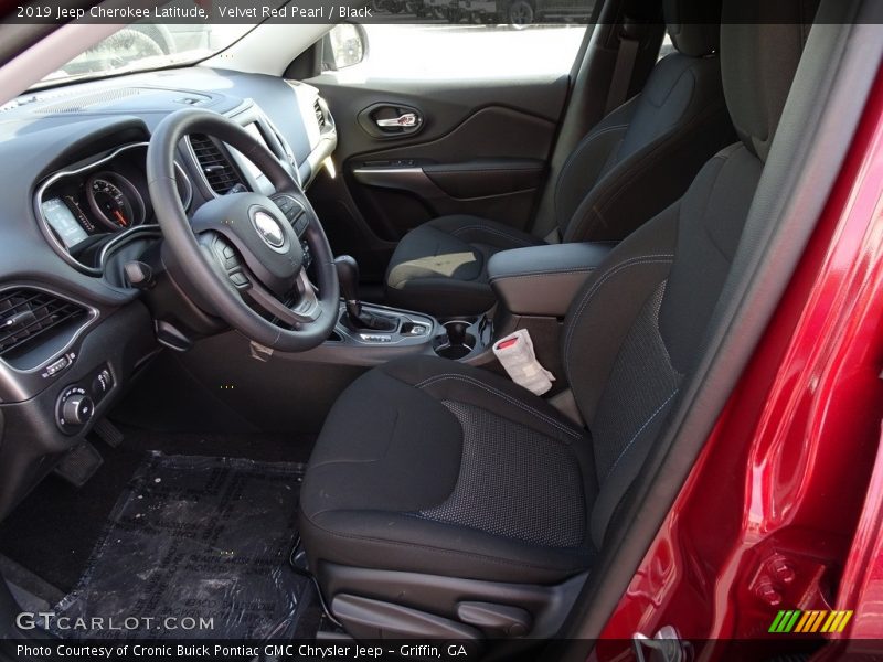 Velvet Red Pearl / Black 2019 Jeep Cherokee Latitude