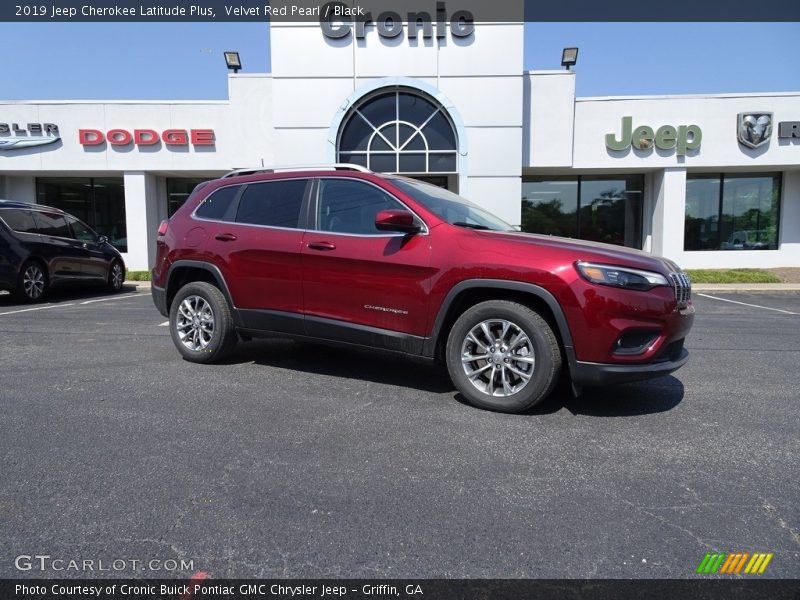 Velvet Red Pearl / Black 2019 Jeep Cherokee Latitude Plus