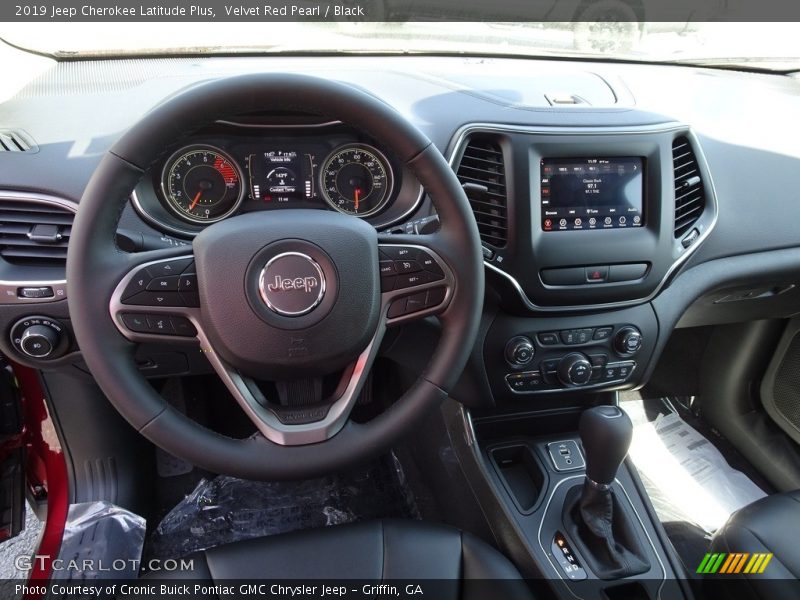 Velvet Red Pearl / Black 2019 Jeep Cherokee Latitude Plus