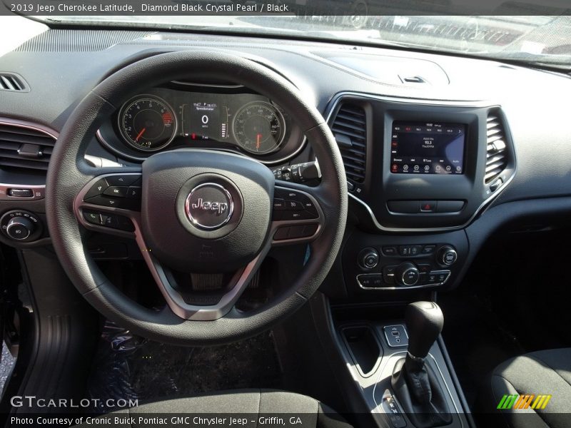 Diamond Black Crystal Pearl / Black 2019 Jeep Cherokee Latitude