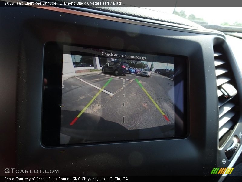 Diamond Black Crystal Pearl / Black 2019 Jeep Cherokee Latitude