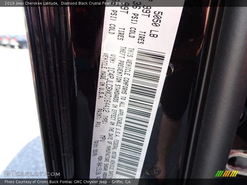 Diamond Black Crystal Pearl / Black 2019 Jeep Cherokee Latitude