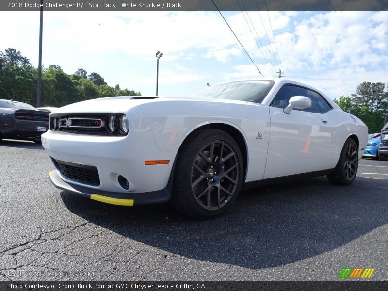 Front 3/4 View of 2018 Challenger R/T Scat Pack