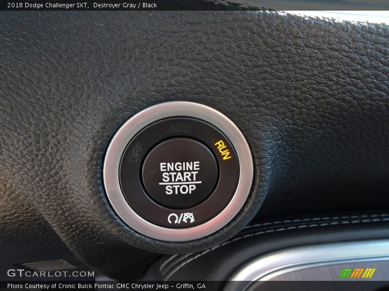Destroyer Gray / Black 2018 Dodge Challenger SXT
