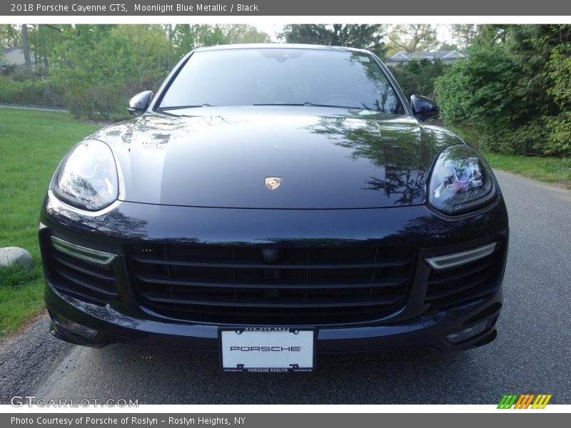 Moonlight Blue Metallic / Black 2018 Porsche Cayenne GTS