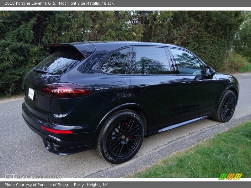 Moonlight Blue Metallic / Black 2018 Porsche Cayenne GTS