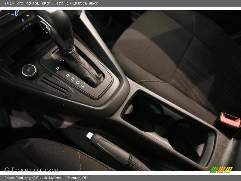 Tectonic / Charcoal Black 2016 Ford Focus SE Hatch
