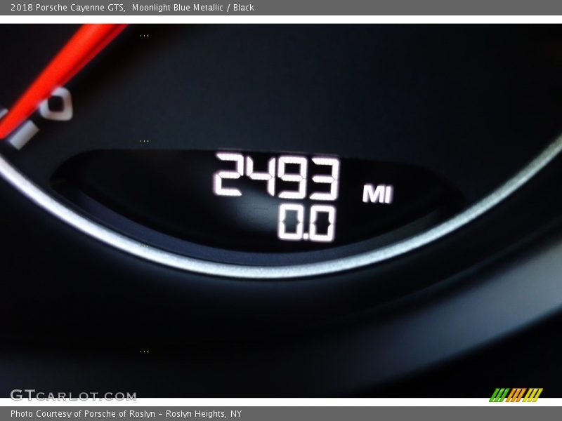 Moonlight Blue Metallic / Black 2018 Porsche Cayenne GTS