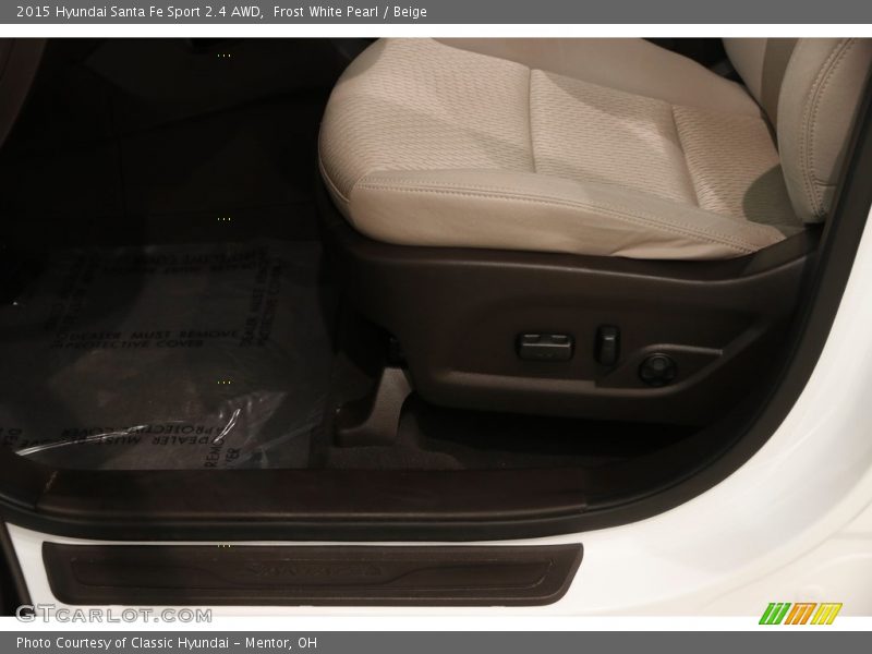 Frost White Pearl / Beige 2015 Hyundai Santa Fe Sport 2.4 AWD