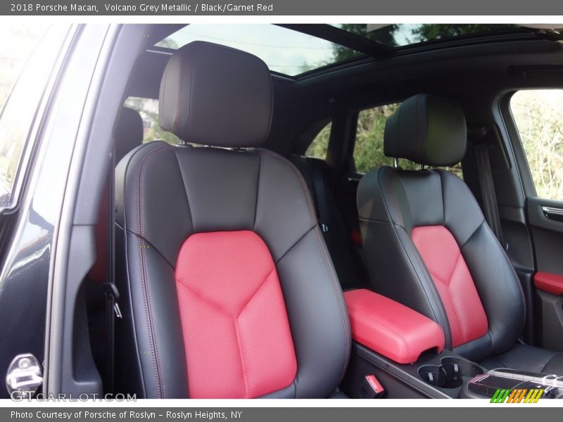 Front Seat of 2018 Macan 