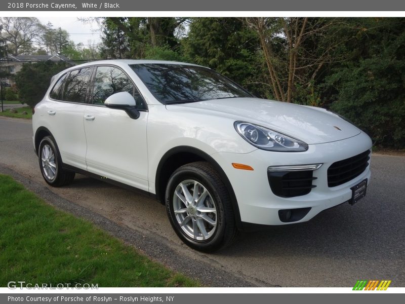 Front 3/4 View of 2018 Cayenne 