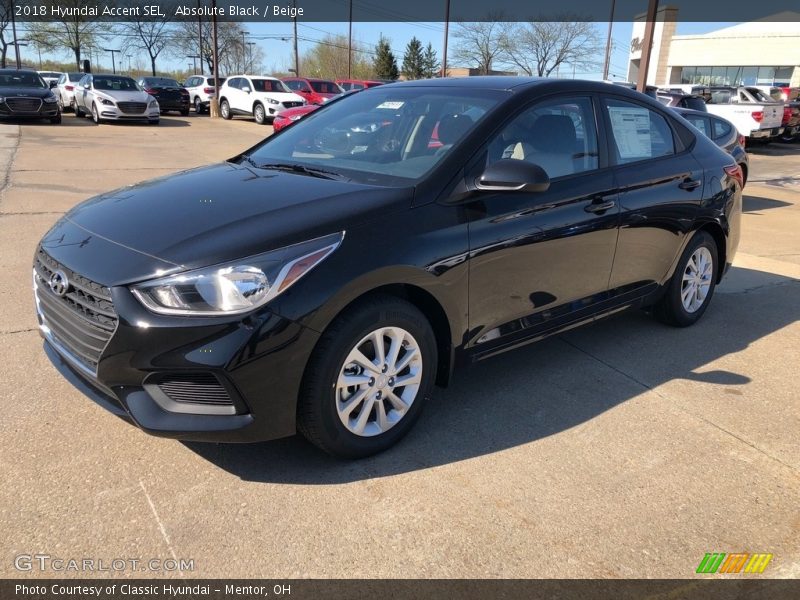 Absolute Black / Beige 2018 Hyundai Accent SEL