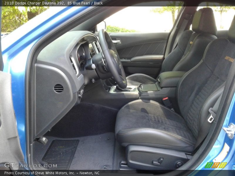 B5 Blue Pearl / Black 2018 Dodge Charger Daytona 392