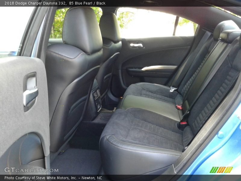 B5 Blue Pearl / Black 2018 Dodge Charger Daytona 392