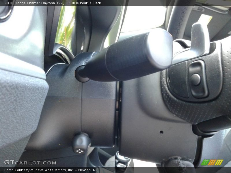 B5 Blue Pearl / Black 2018 Dodge Charger Daytona 392