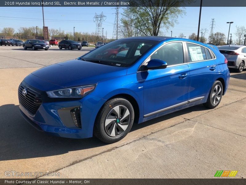 Front 3/4 View of 2018 Ioniq Hybrid SEL