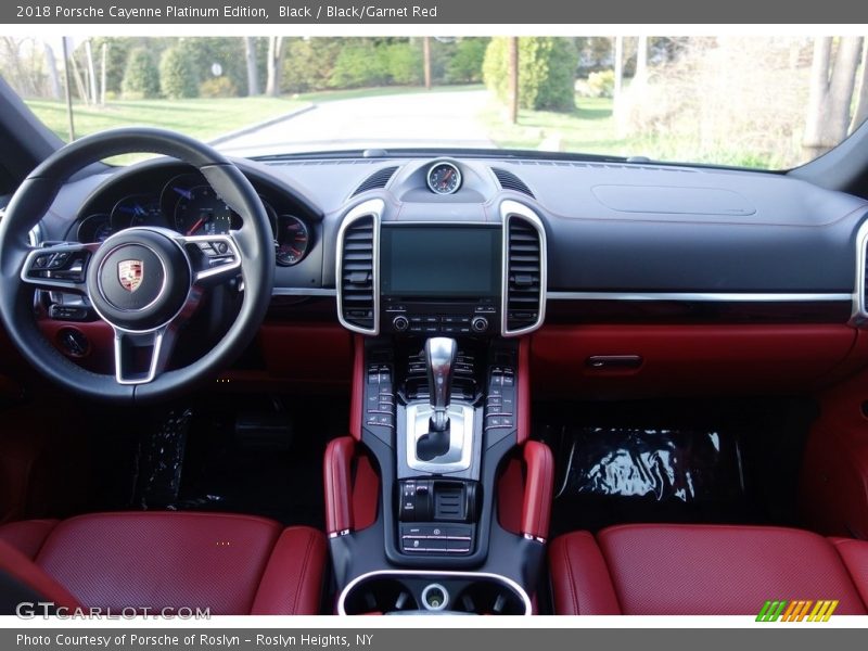 Dashboard of 2018 Cayenne Platinum Edition