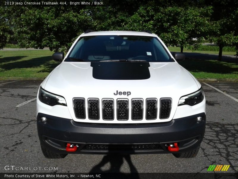 Bright White / Black 2019 Jeep Cherokee Trailhawk 4x4