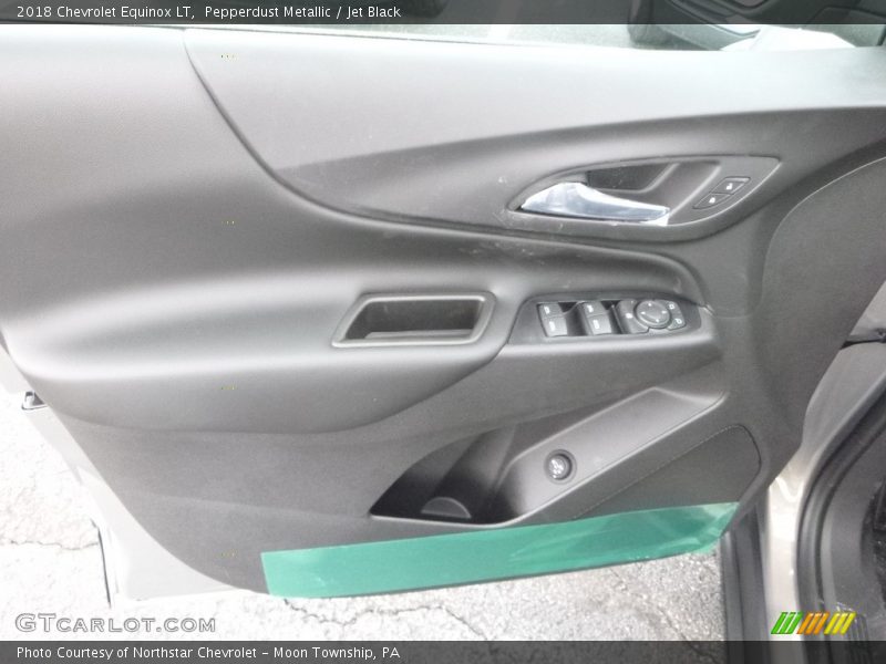 Pepperdust Metallic / Jet Black 2018 Chevrolet Equinox LT