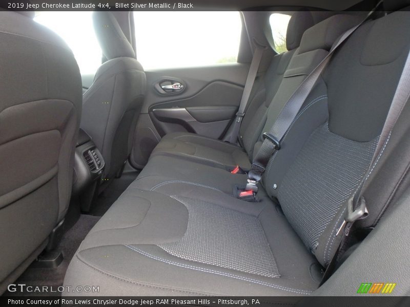 Billet Silver Metallic / Black 2019 Jeep Cherokee Latitude 4x4