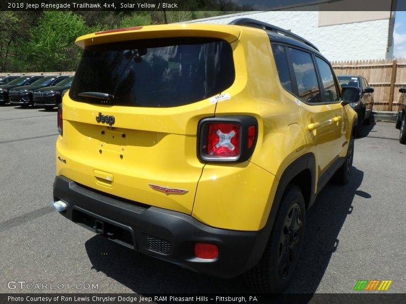 Solar Yellow / Black 2018 Jeep Renegade Trailhawk 4x4