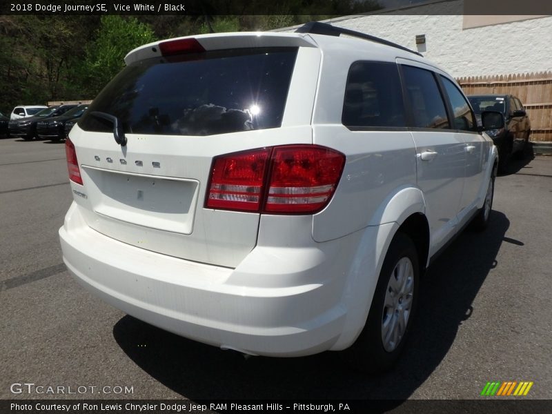 Vice White / Black 2018 Dodge Journey SE