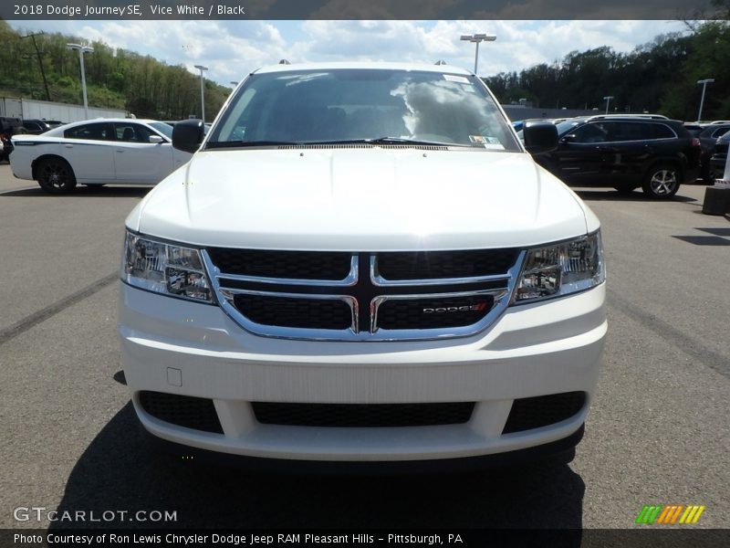 Vice White / Black 2018 Dodge Journey SE