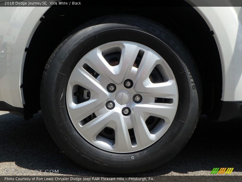 Vice White / Black 2018 Dodge Journey SE