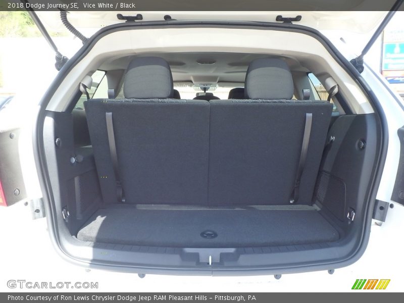 Vice White / Black 2018 Dodge Journey SE