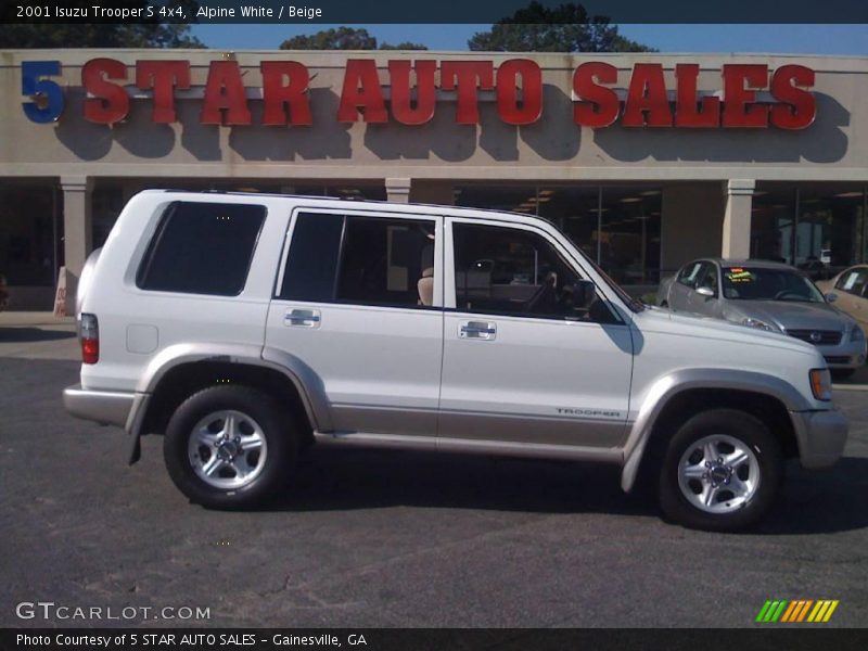 Alpine White / Beige 2001 Isuzu Trooper S 4x4