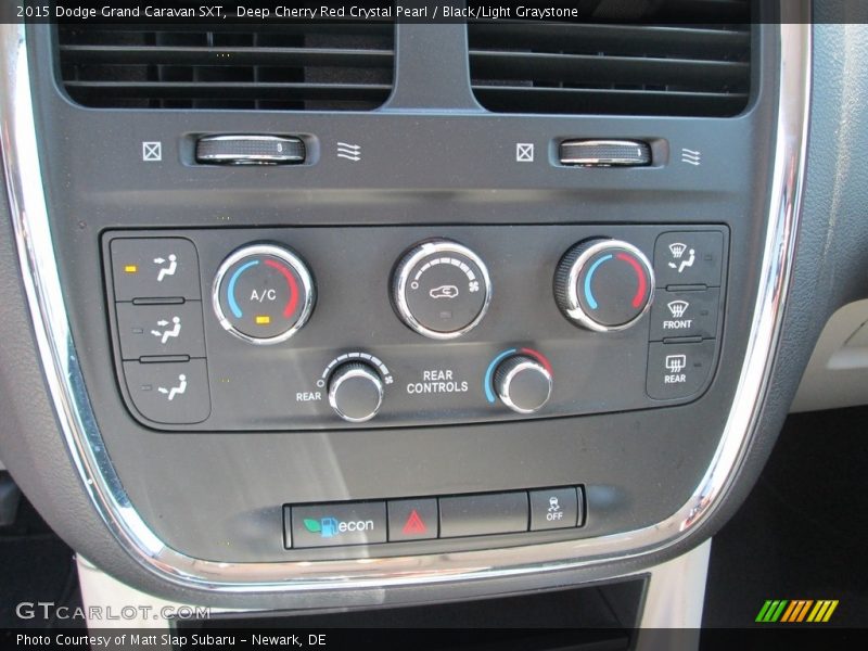 Deep Cherry Red Crystal Pearl / Black/Light Graystone 2015 Dodge Grand Caravan SXT