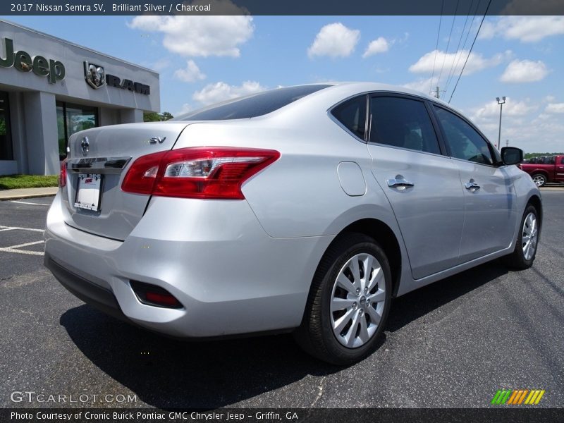 Brilliant Silver / Charcoal 2017 Nissan Sentra SV