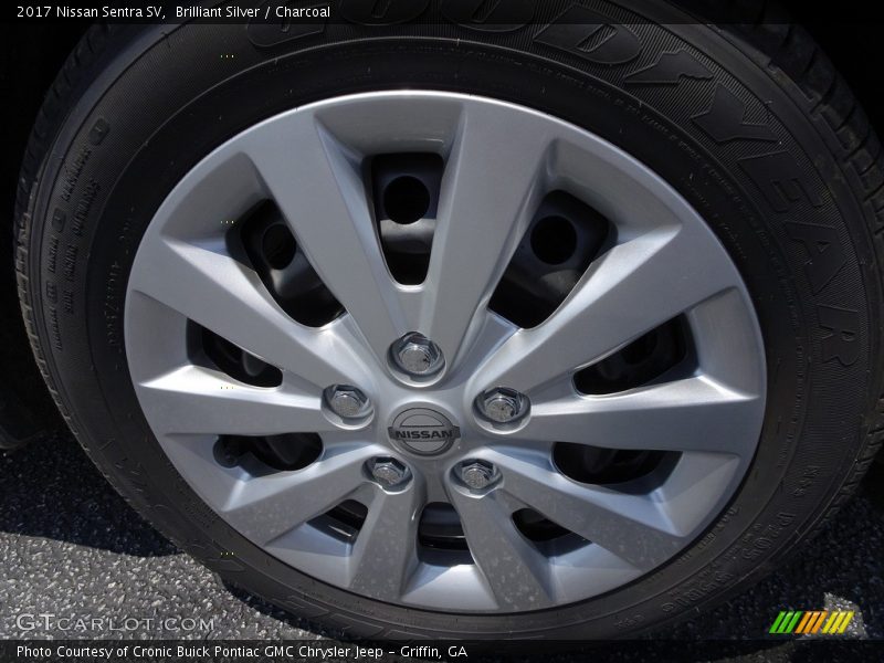 Brilliant Silver / Charcoal 2017 Nissan Sentra SV