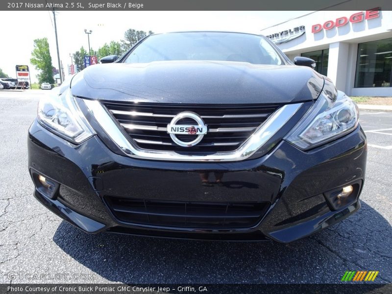 Super Black / Beige 2017 Nissan Altima 2.5 SL