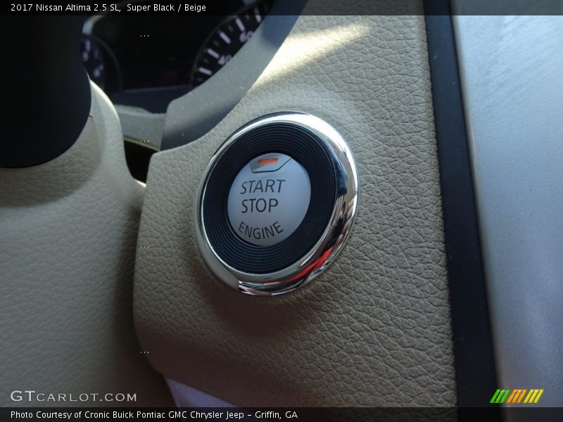 Super Black / Beige 2017 Nissan Altima 2.5 SL