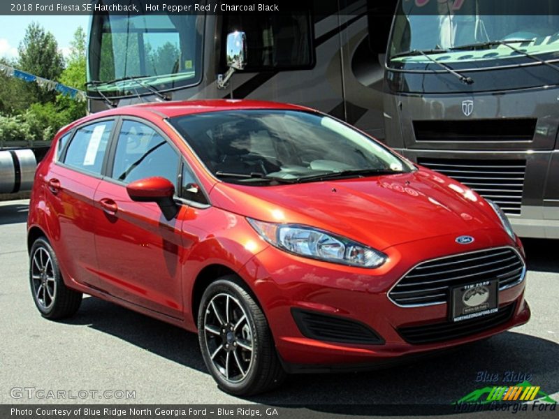 Hot Pepper Red / Charcoal Black 2018 Ford Fiesta SE Hatchback
