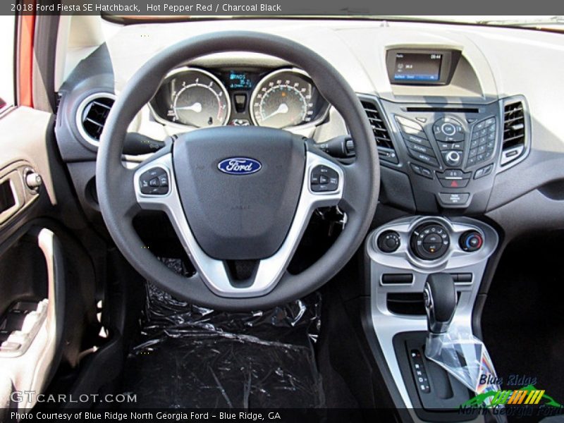 Hot Pepper Red / Charcoal Black 2018 Ford Fiesta SE Hatchback