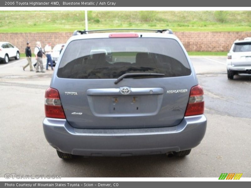 Bluestone Metallic / Ash Gray 2006 Toyota Highlander 4WD