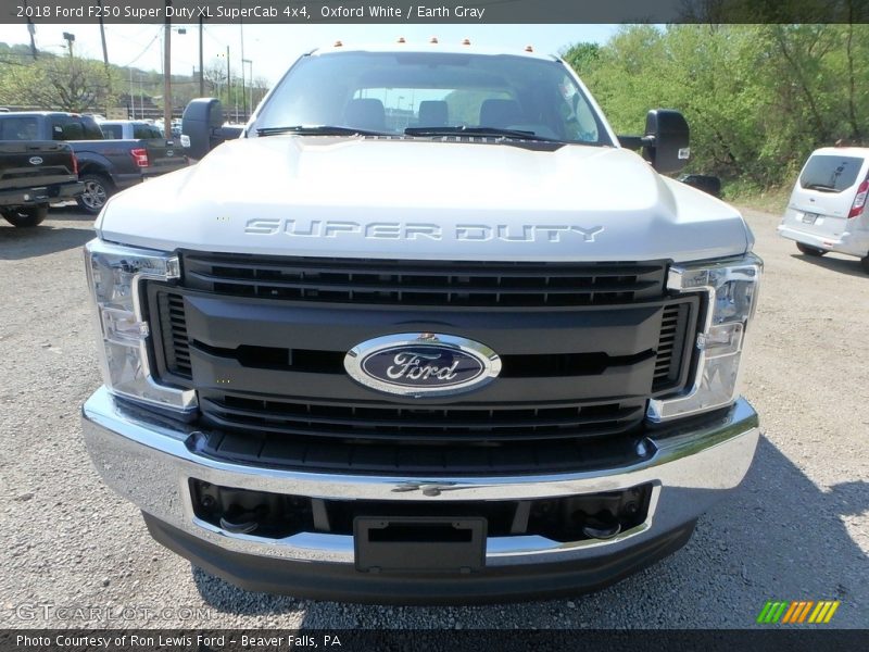 Oxford White / Earth Gray 2018 Ford F250 Super Duty XL SuperCab 4x4